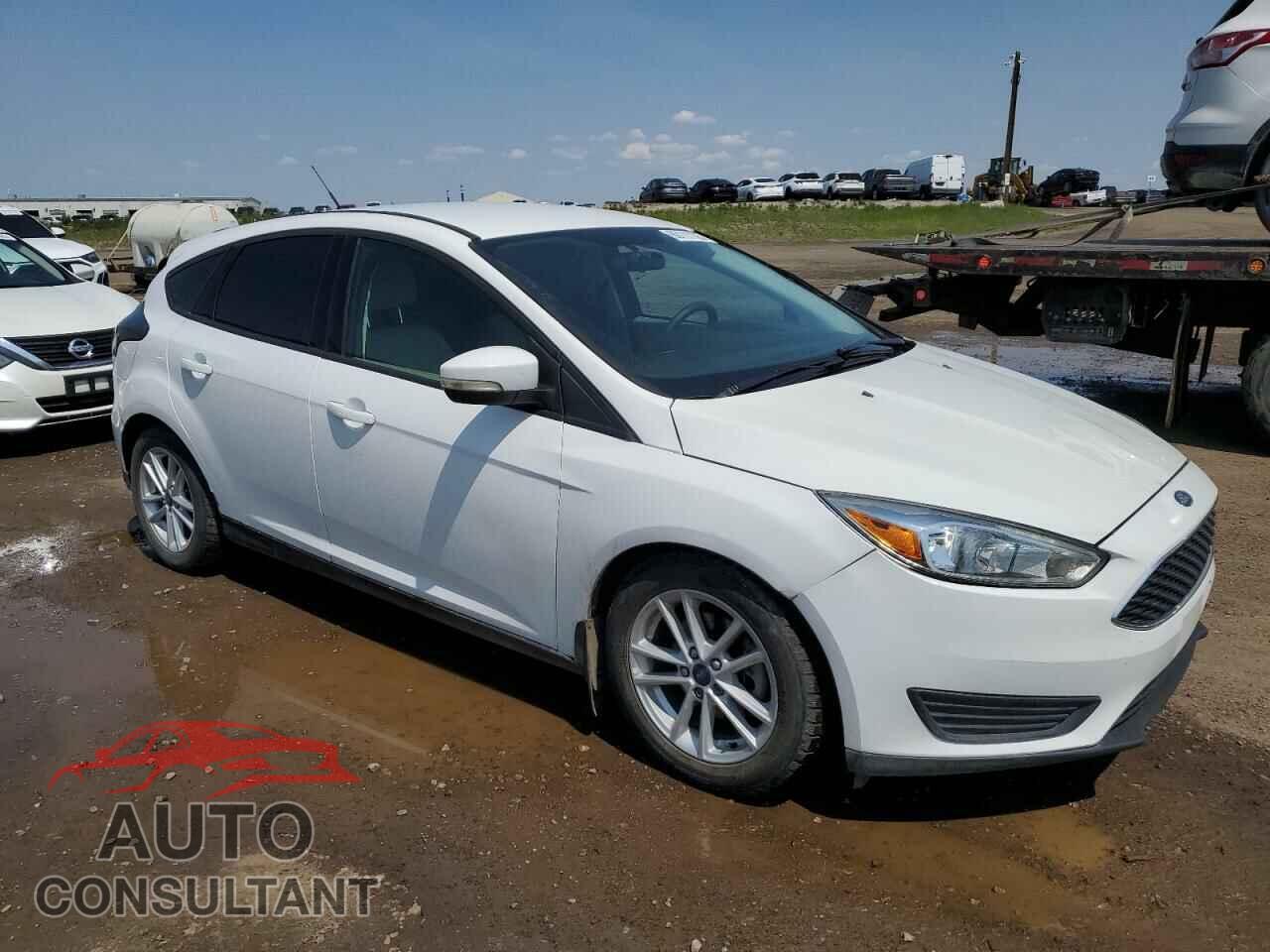 FORD FOCUS 2017 - 1FADP3K26HL293027