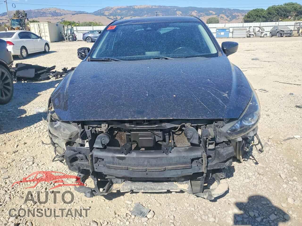 MAZDA 3 2017 - 3MZBN1L38HM128403