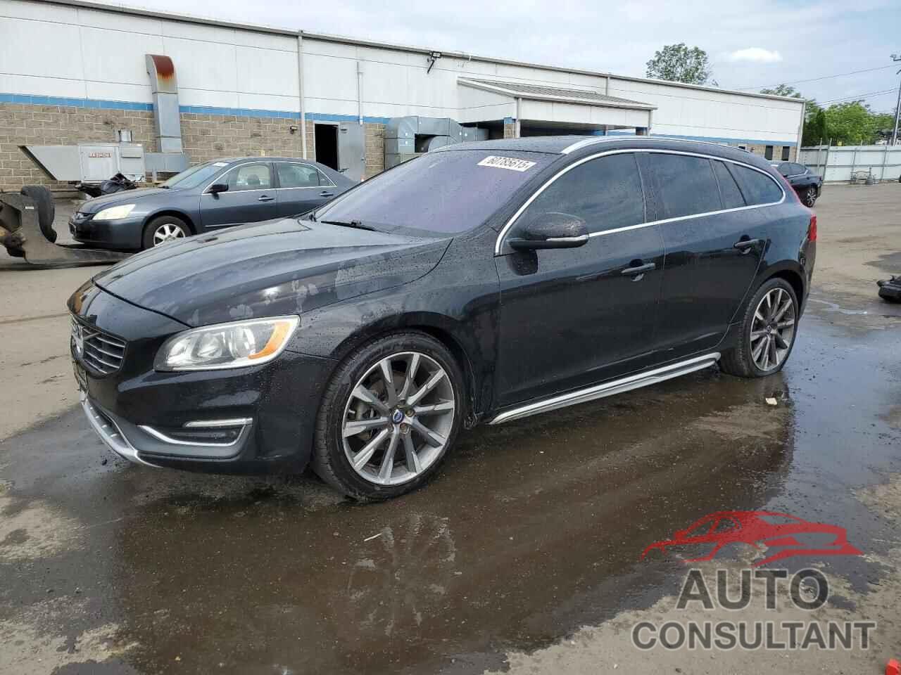 VOLVO V60 2015 - YV140MEB0F1187496