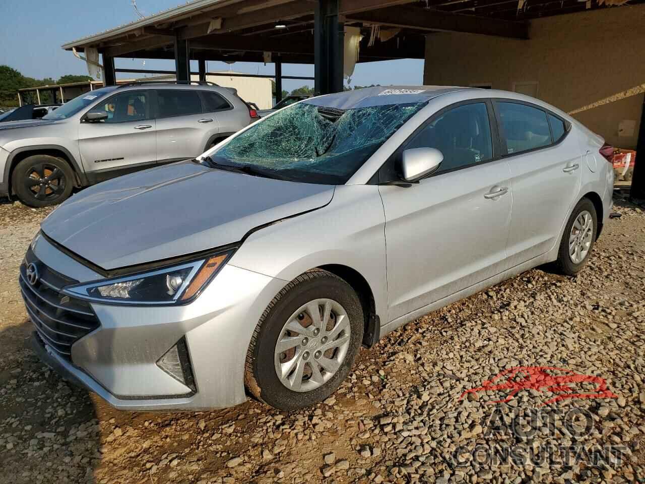 HYUNDAI ELANTRA 2019 - KMHD74LF7KU886300