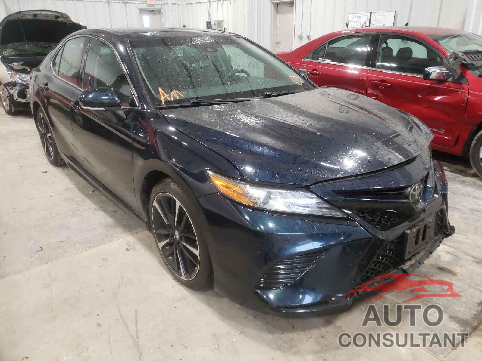 TOYOTA CAMRY 2018 - 4T1B61HK7JU653790