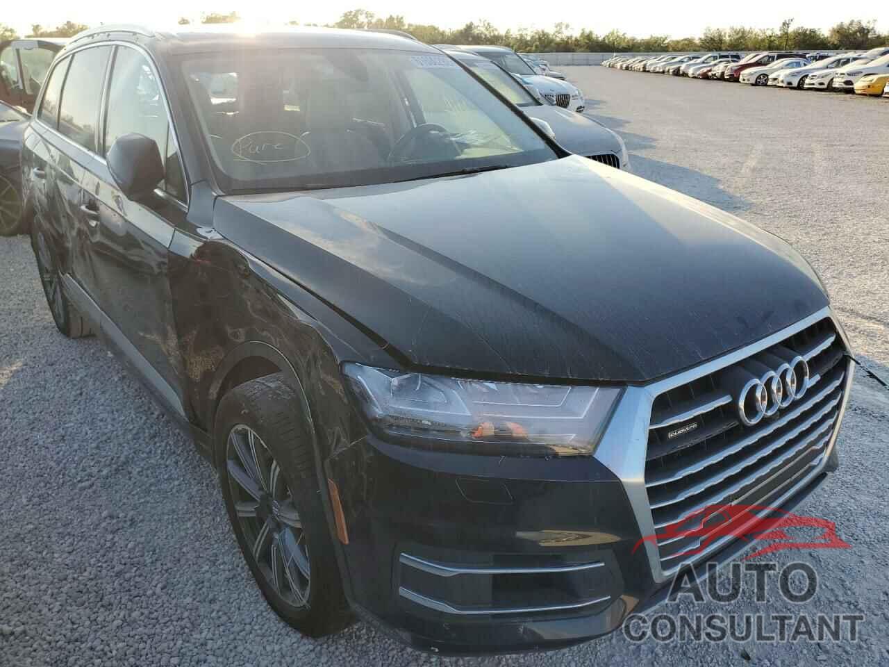 AUDI Q7 2019 - WA1LAAF70KD048396