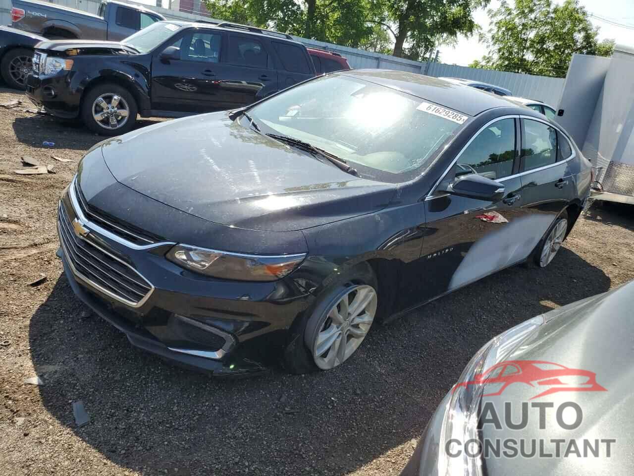 CHEVROLET MALIBU 2017 - 1G1ZE5ST4HF227321
