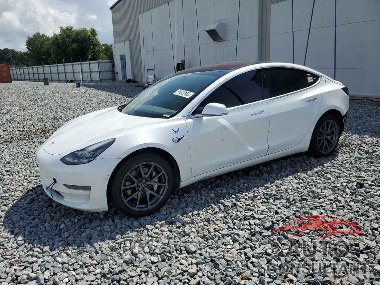 TESLA MODEL 3 2019 - 5YJ3E1EA5KF299821
