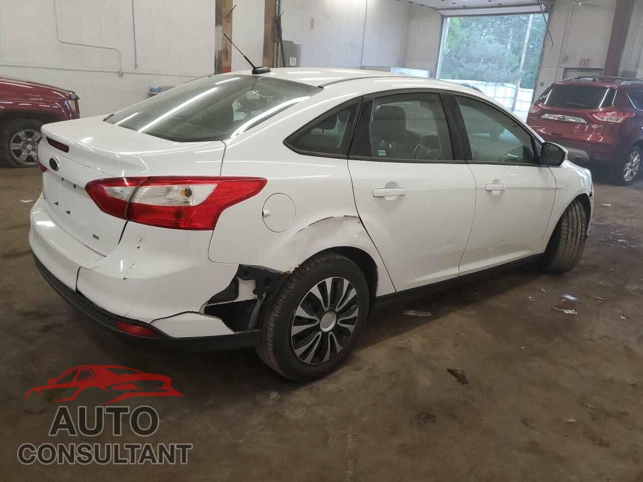 FORD FOCUS 2012 - 1FAHP3F23CL236482