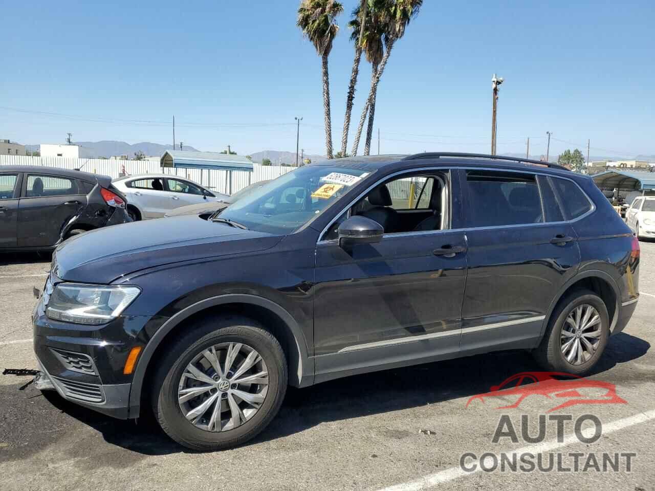 VOLKSWAGEN TIGUAN 2018 - 3VV2B7AX7JM177345