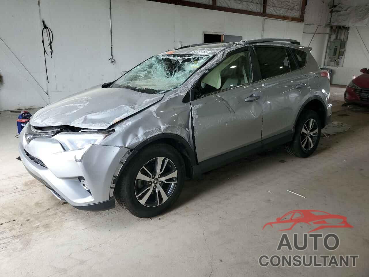 TOYOTA RAV4 2018 - JTMWFREV5JJ175079