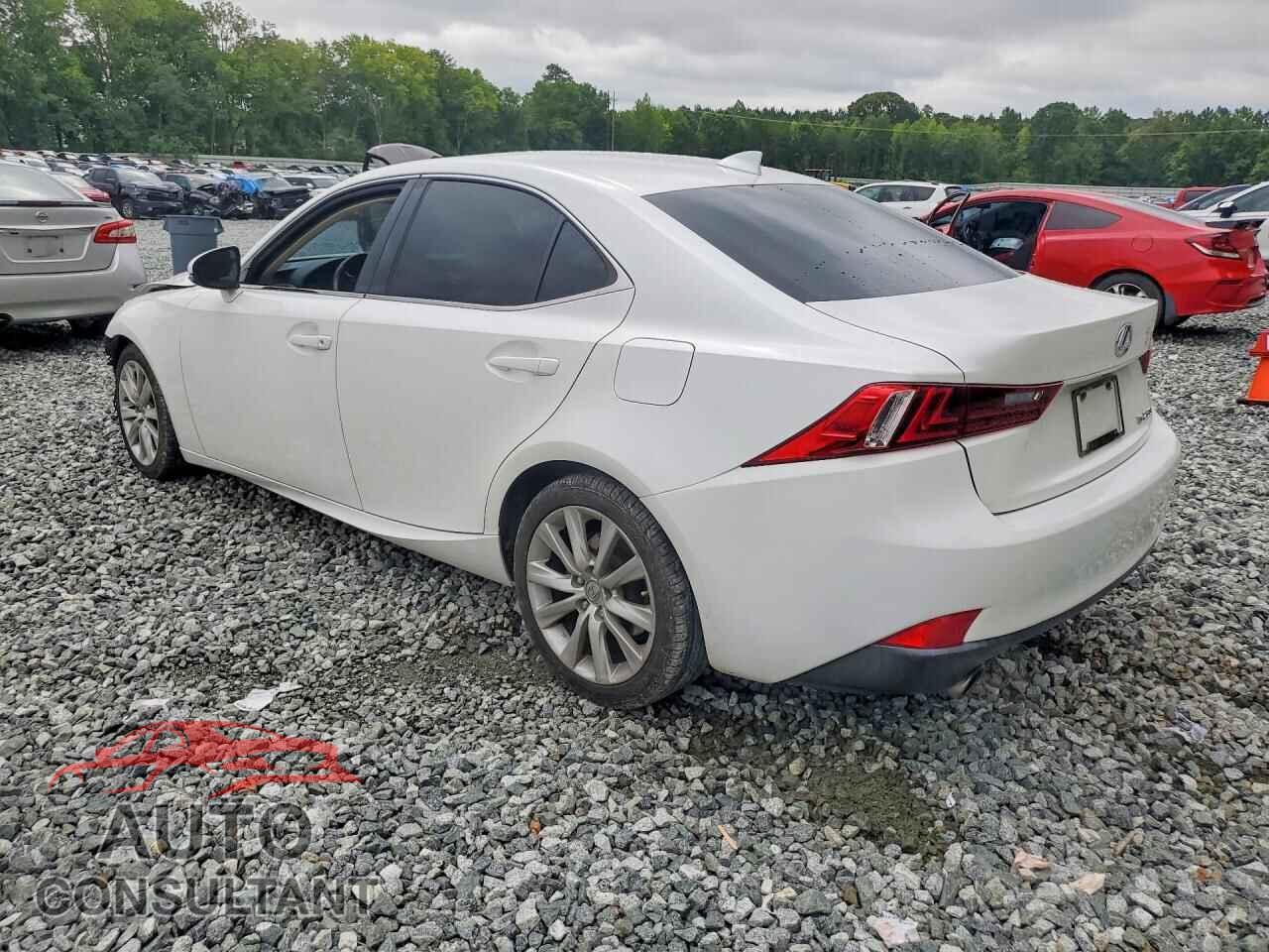 LEXUS IS 2015 - JTHBF1D29F5081017