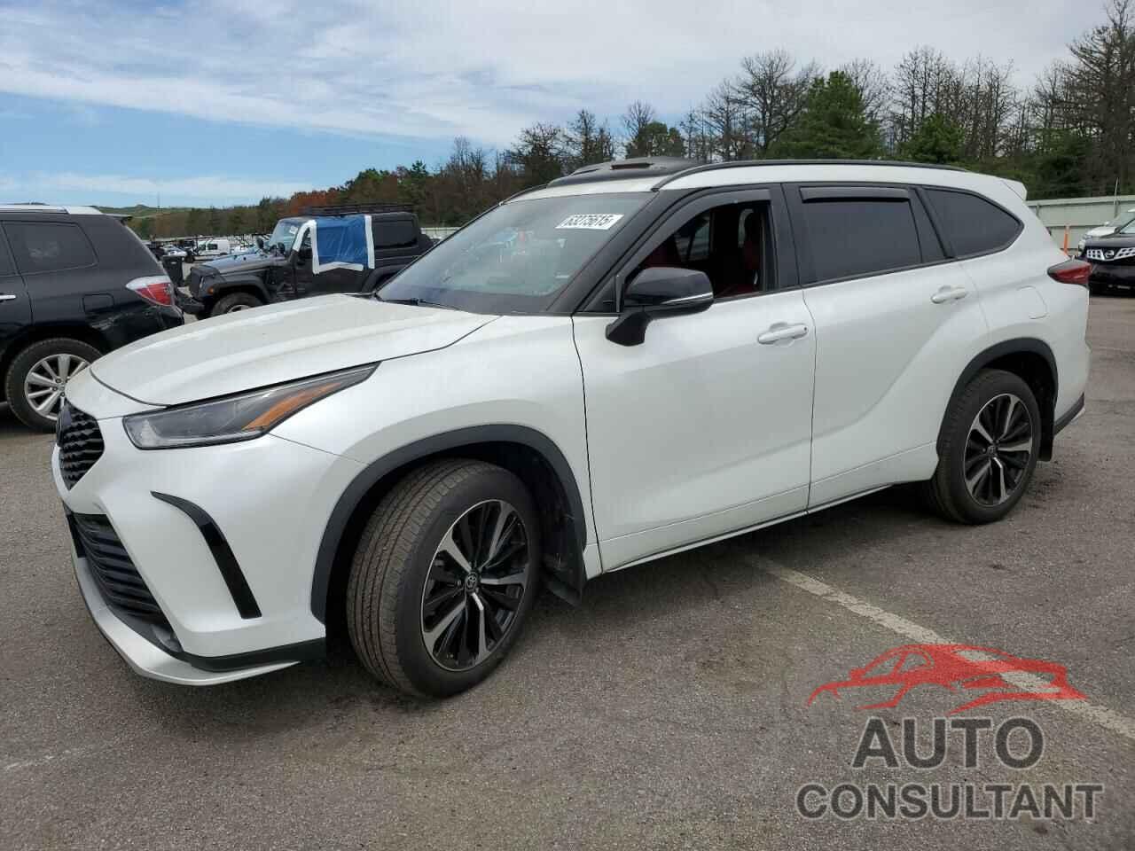 TOYOTA HIGHLANDER 2022 - 5TDLZRBHXNS207462
