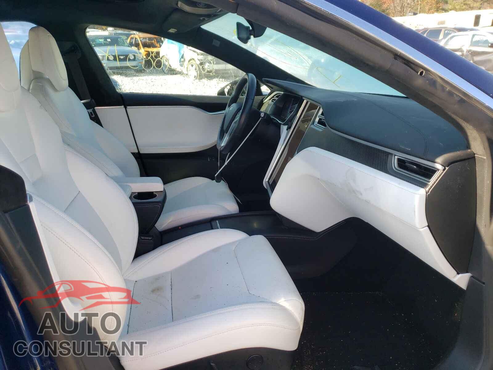 TESLA MODEL S 2017 - 5YJSA1E2XHF209183