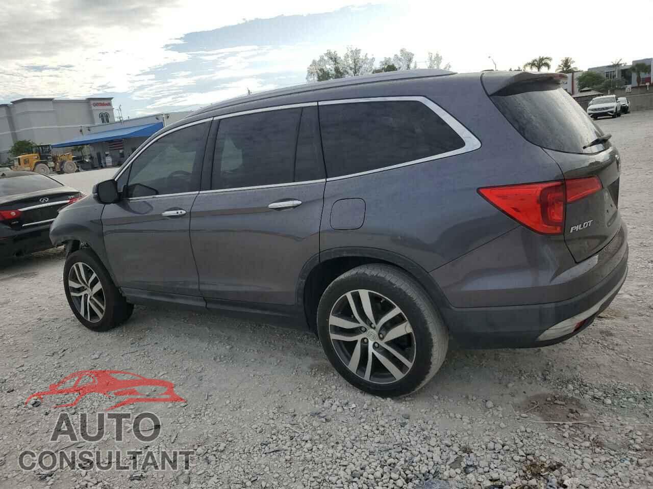 HONDA PILOT 2017 - 5FNYF5H94HB011565