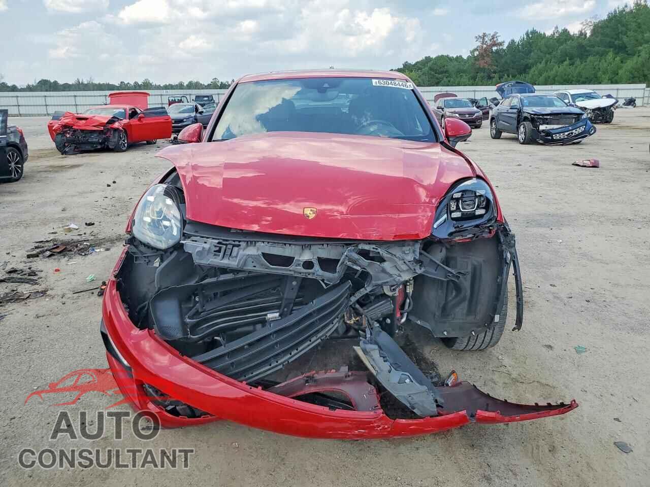 PORSCHE CAYENNE 2016 - WP1AA2A22GKA37609