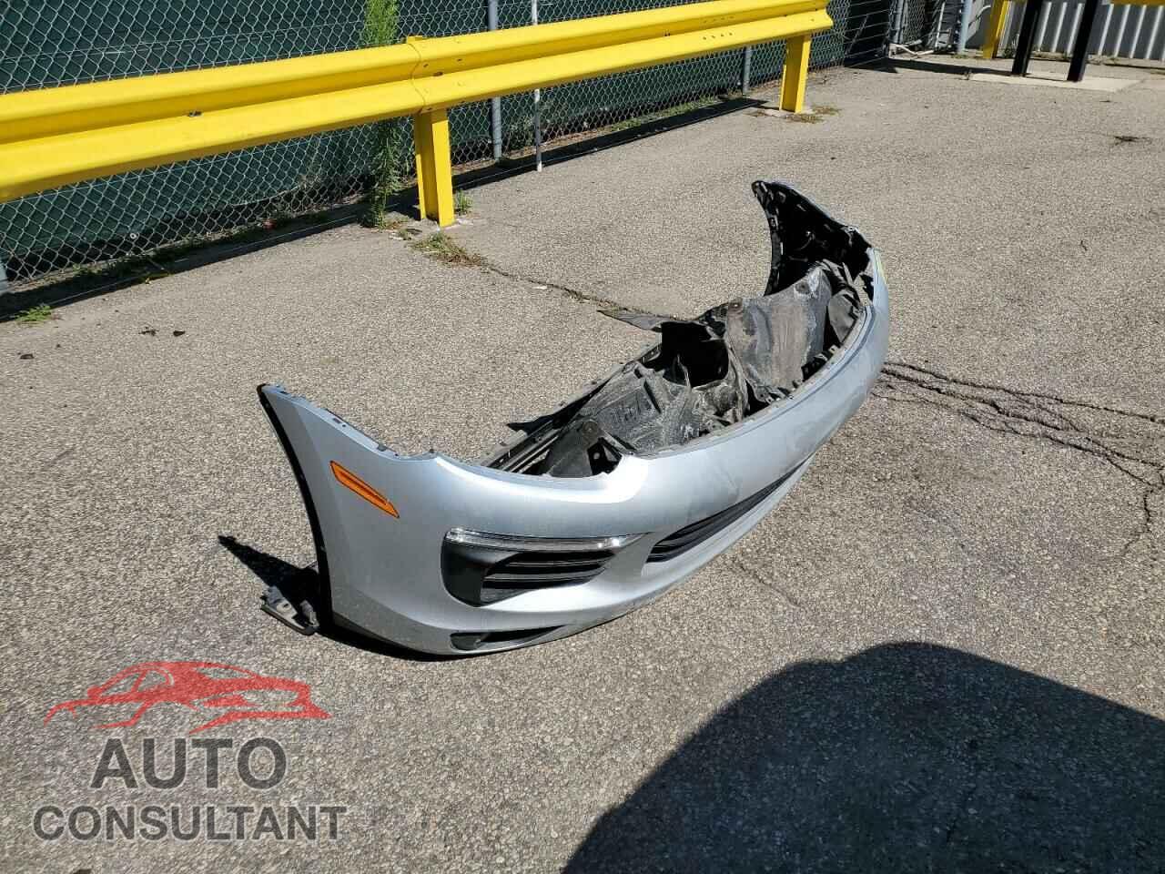 PORSCHE CAYENNE 2018 - WP1AA2A22JKA06822