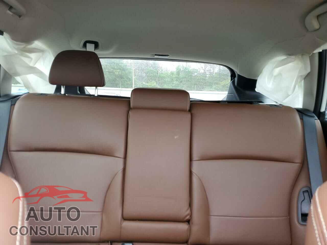 SUBARU OUTBACK 2017 - 4S4BSETC8H3420083