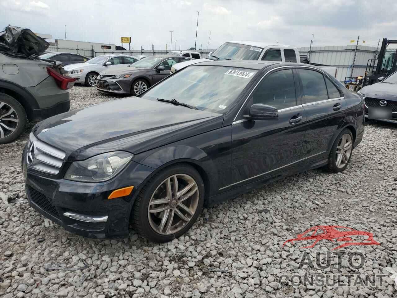 MERCEDES-BENZ C-CLASS 2012 - WDDGF8BB2CR205142