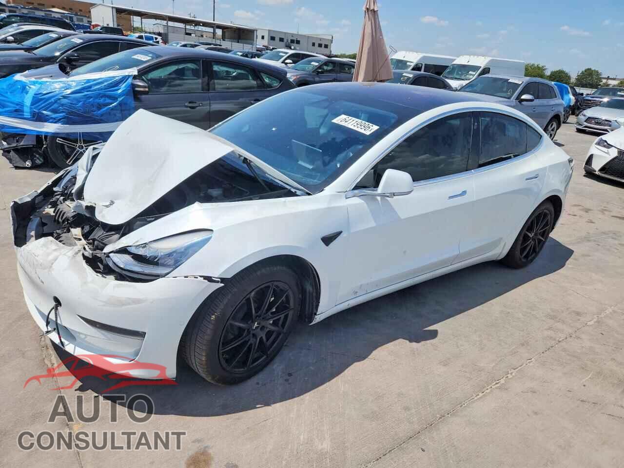 TESLA MODEL 3 2018 - 5YJ3E1EA5JF040096