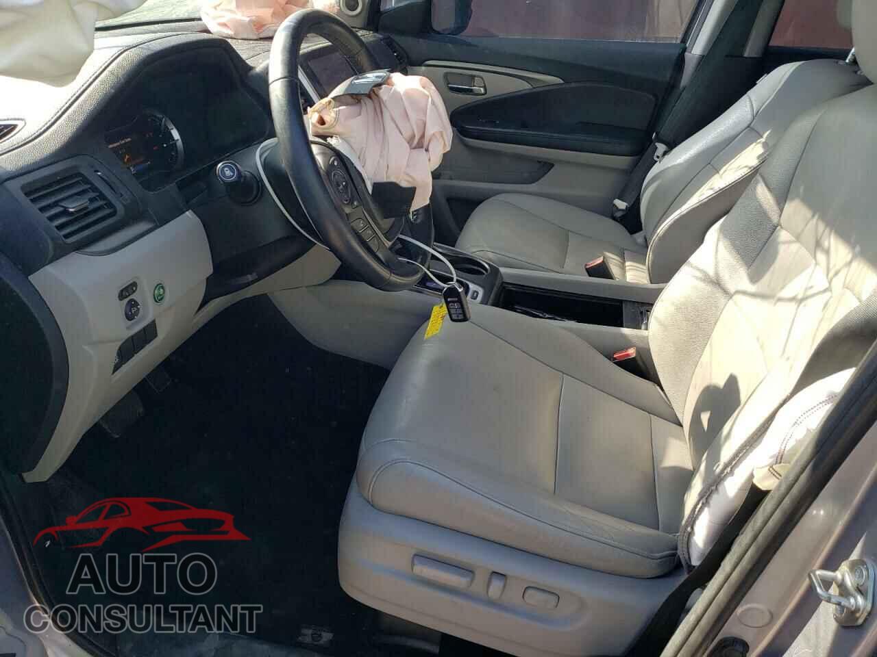 HONDA PILOT 2017 - 5FNYF5H58HB044758