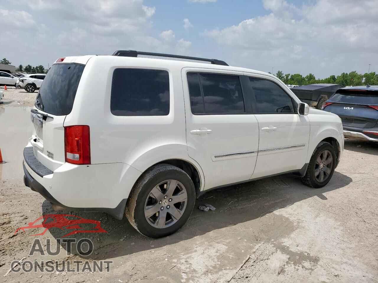 HONDA PILOT 2013 - 5FNYF4H97DB027683