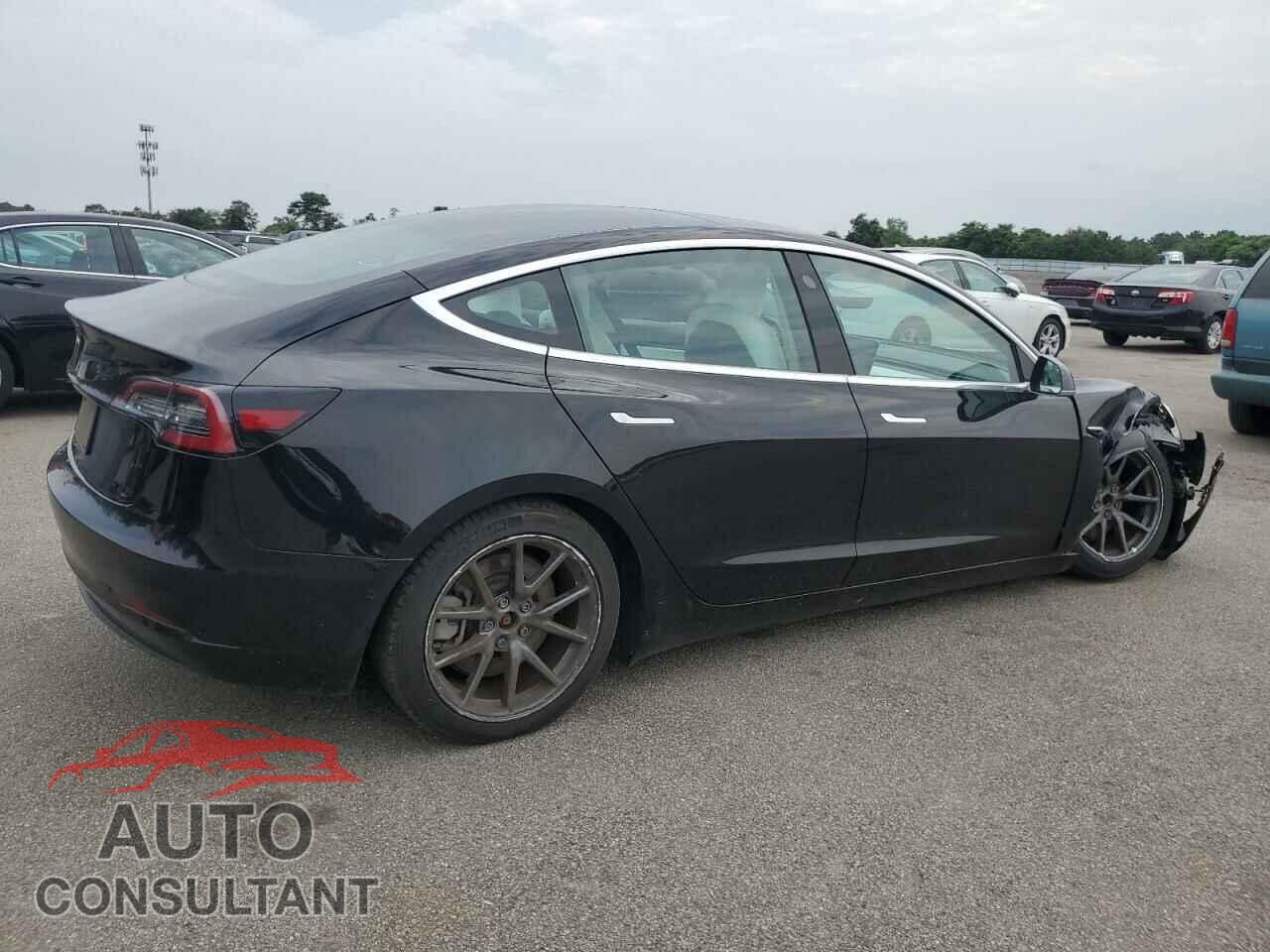TESLA MODEL 3 2019 - 5YJ3E1EA1KF486294