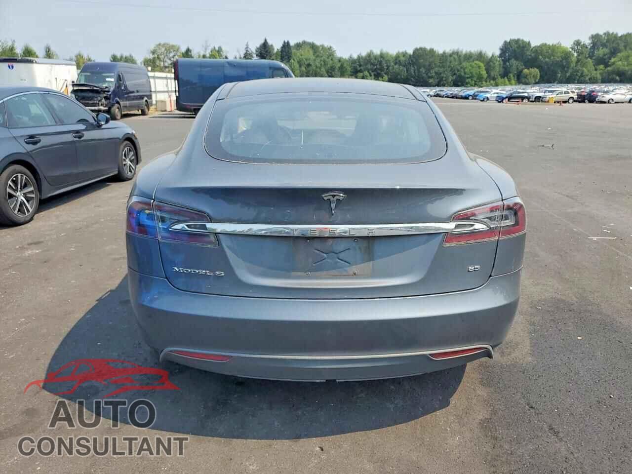 TESLA MODEL S 2013 - 5YJSA1CN6DFP18324