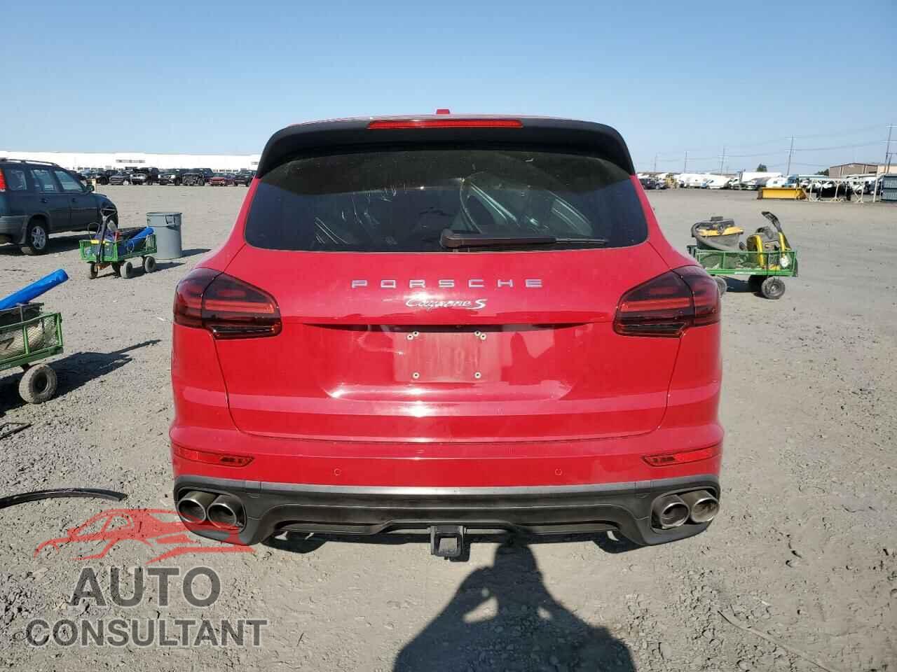 PORSCHE CAYENNE 2016 - WP1AB2A2XGLA93756