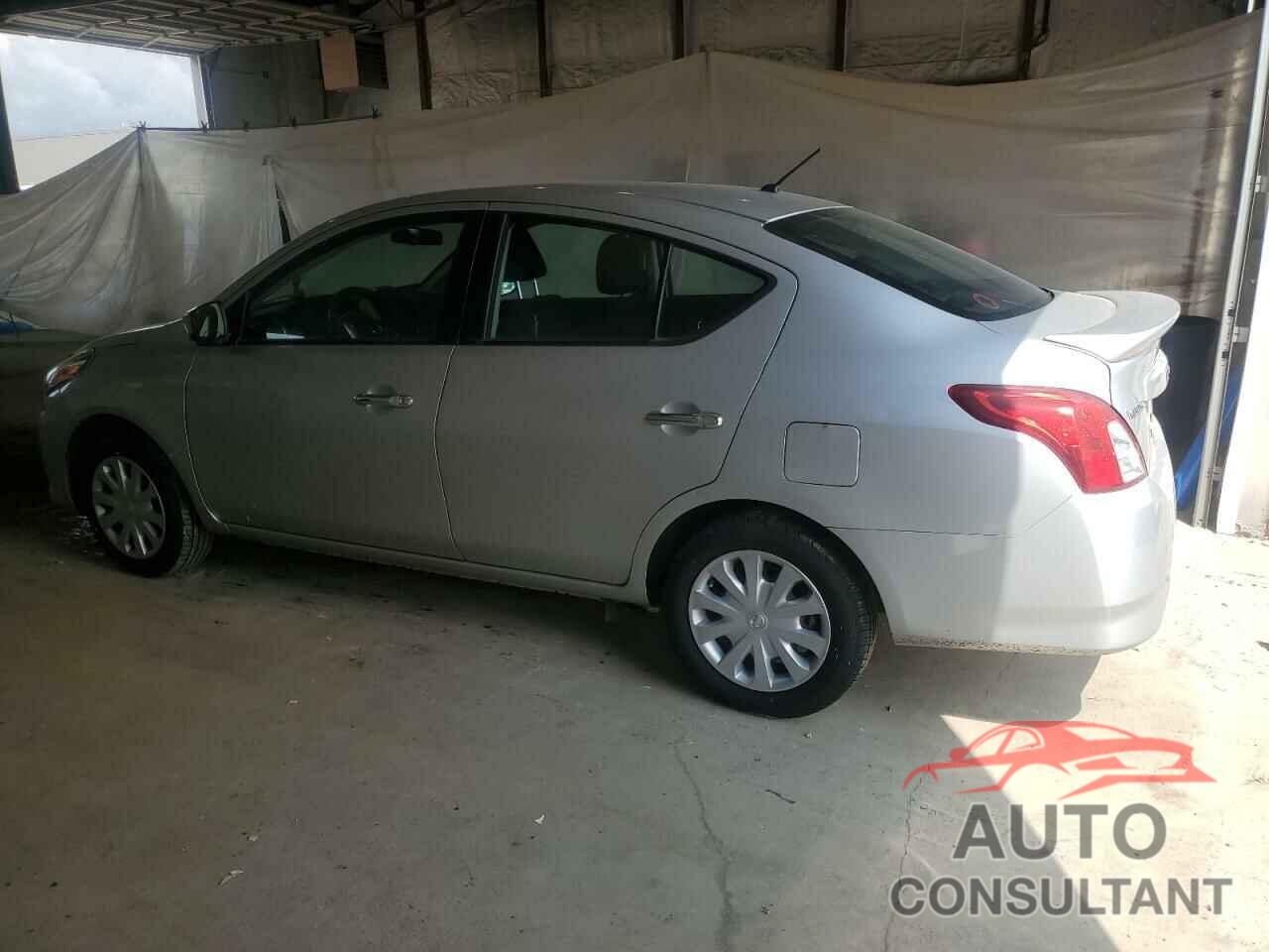 NISSAN VERSA 2018 - 3N1CN7AP7JL801857