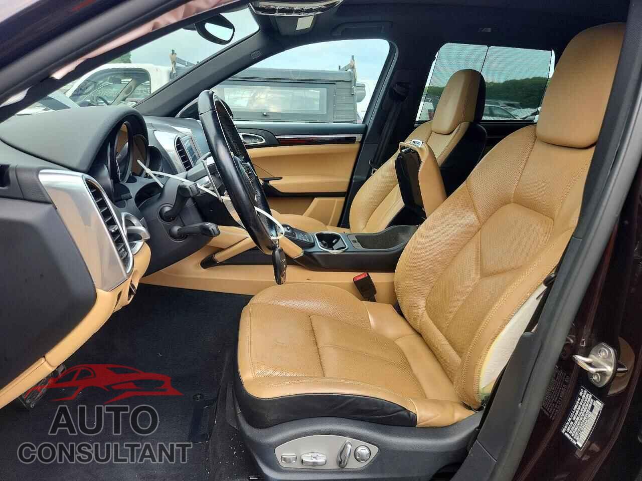 PORSCHE CAYENNE 2018 - WP1AA2A29JKA03464