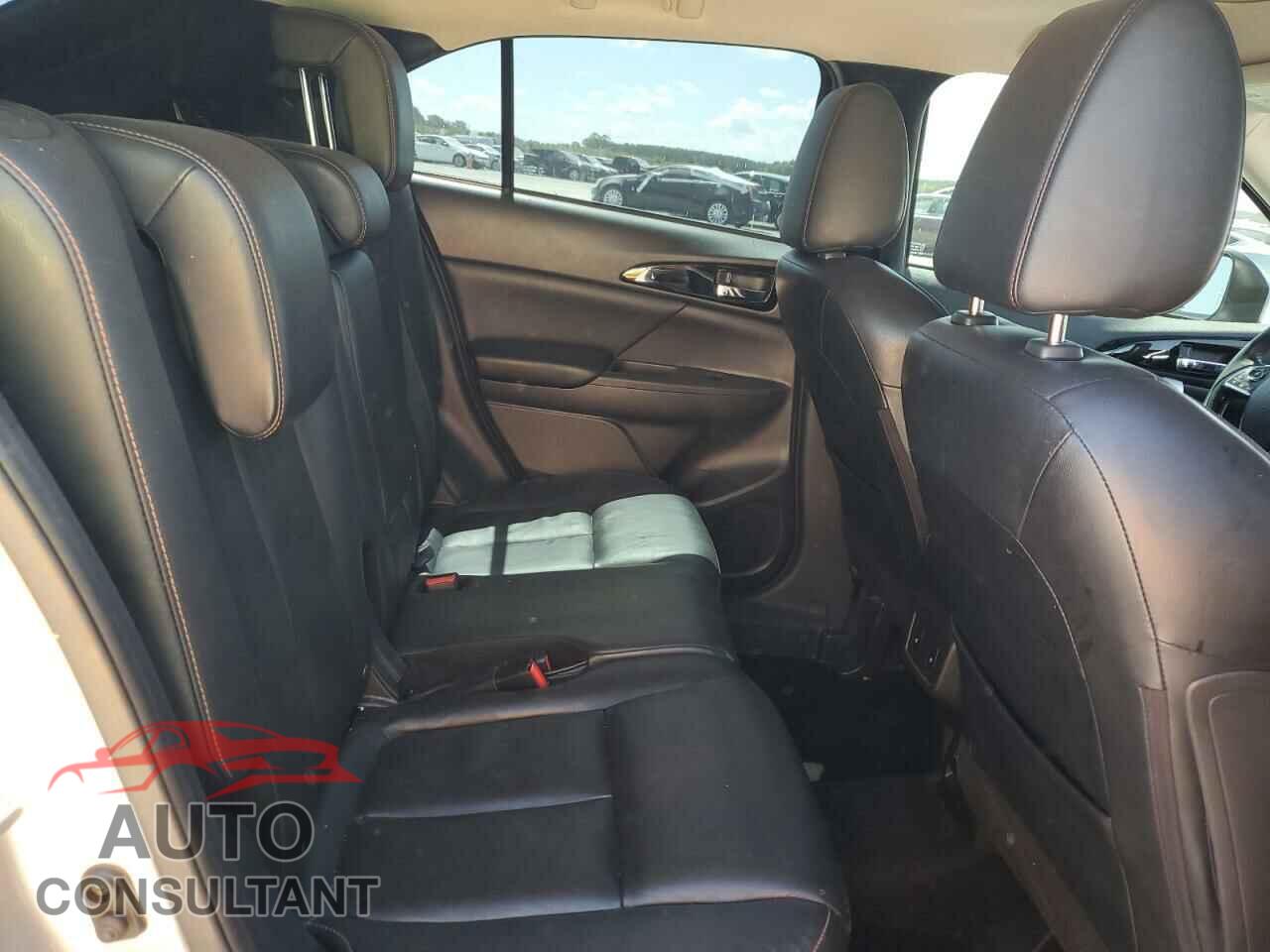 MITSUBISHI ECLIPSE 2019 - JA4AT5AA2KZ021246