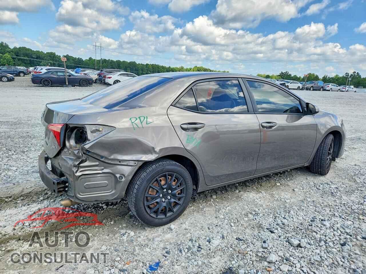 TOYOTA COROLLA 2017 - 2T1BURHEXHC847711
