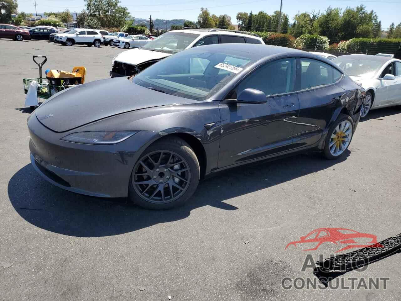 TESLA MODEL 3 2025 - 5YJ3E1EA9SF992276