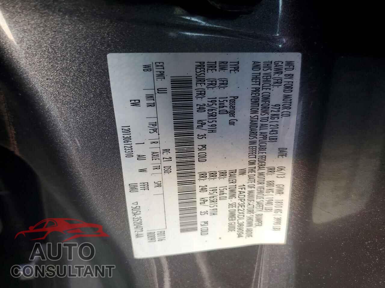 FORD FOCUS 2013 - 1FADP3E2XDL369094
