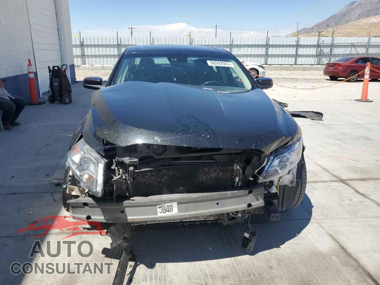 FORD TAURUS 2012 - 1FAHP2KTXCG143671
