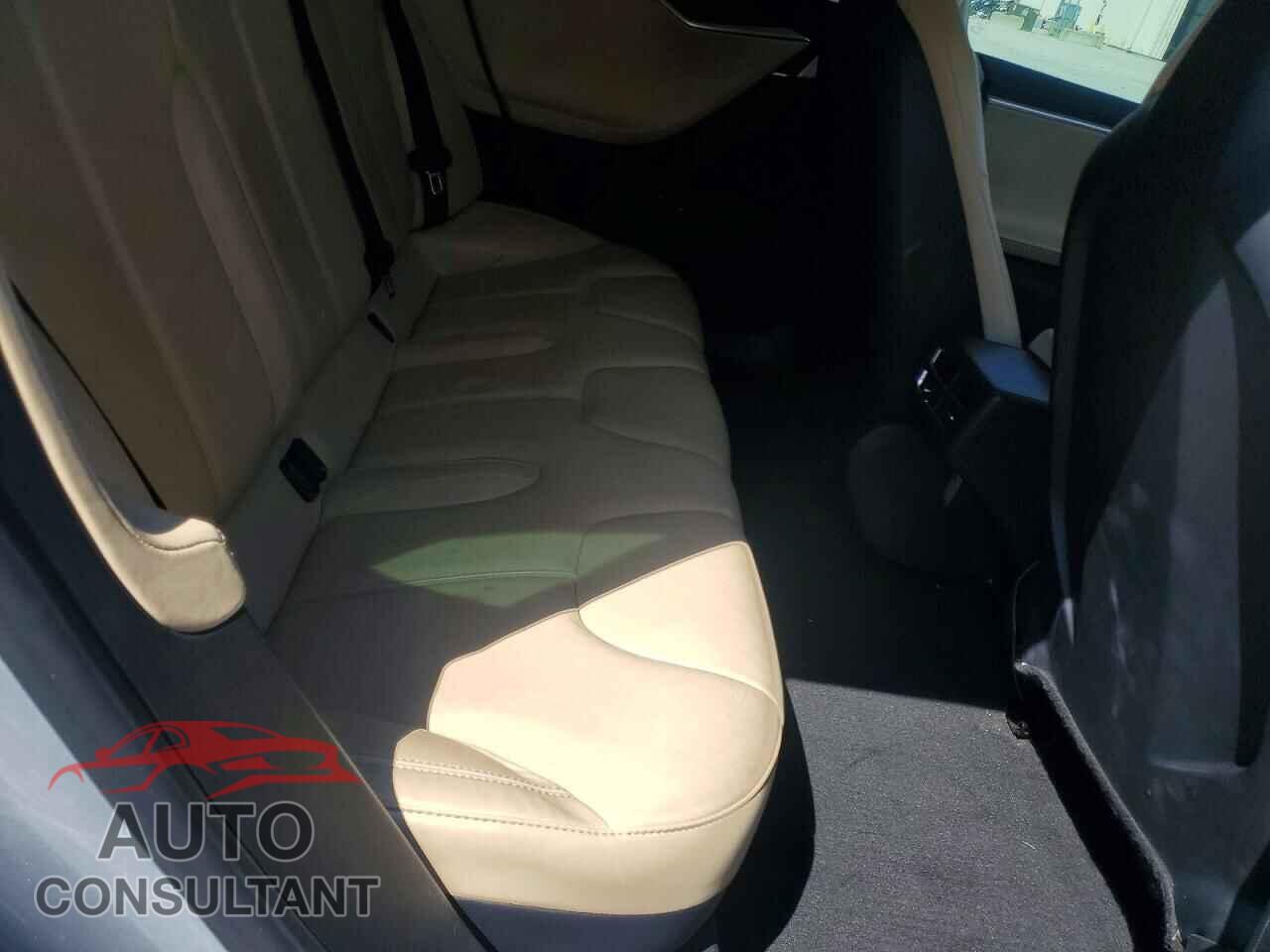 TESLA MODEL S 2013 - 5YJSA1CN5DFP05337