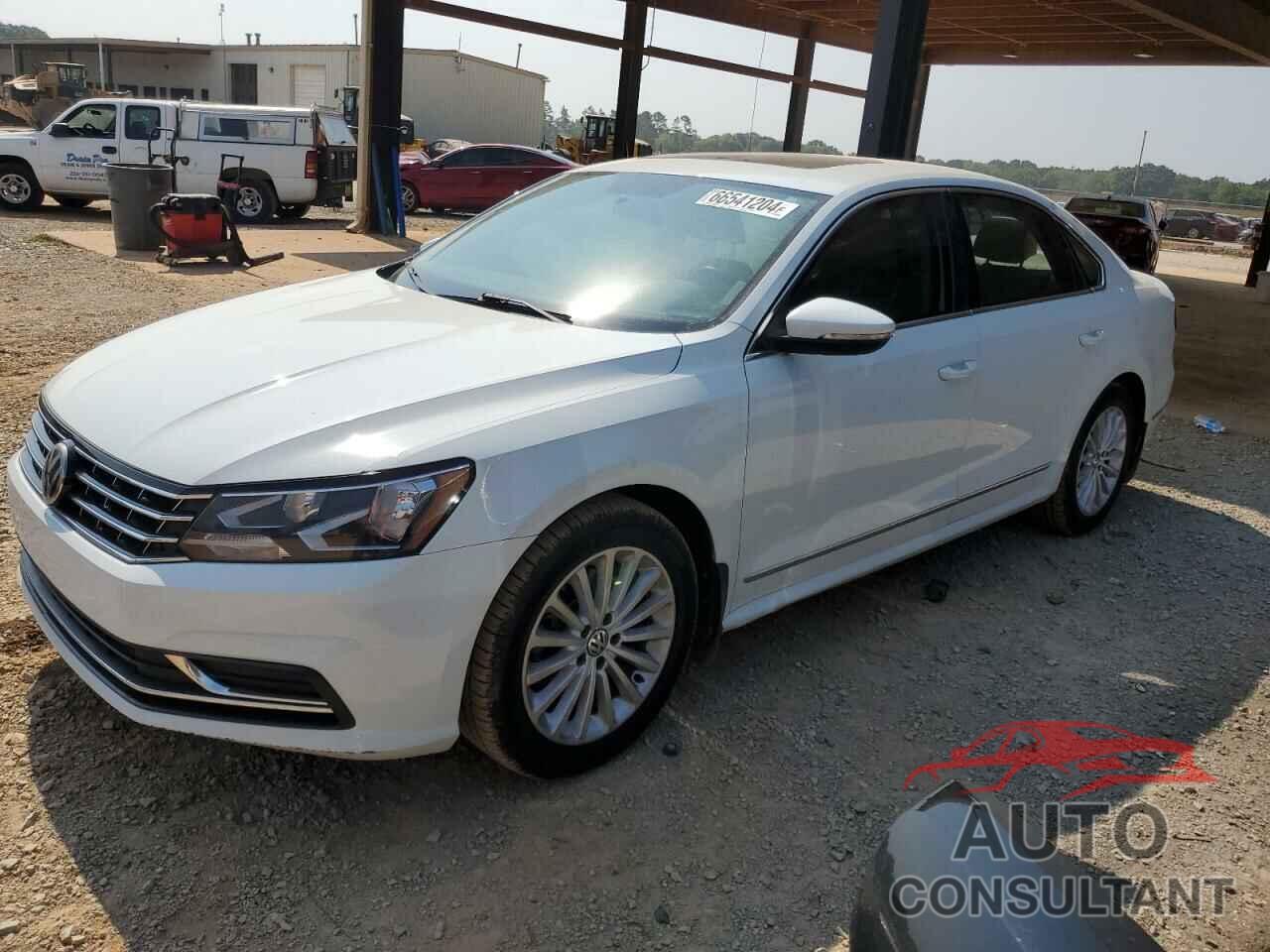 VOLKSWAGEN PASSAT 2017 - 1VWBT7A37HC065212