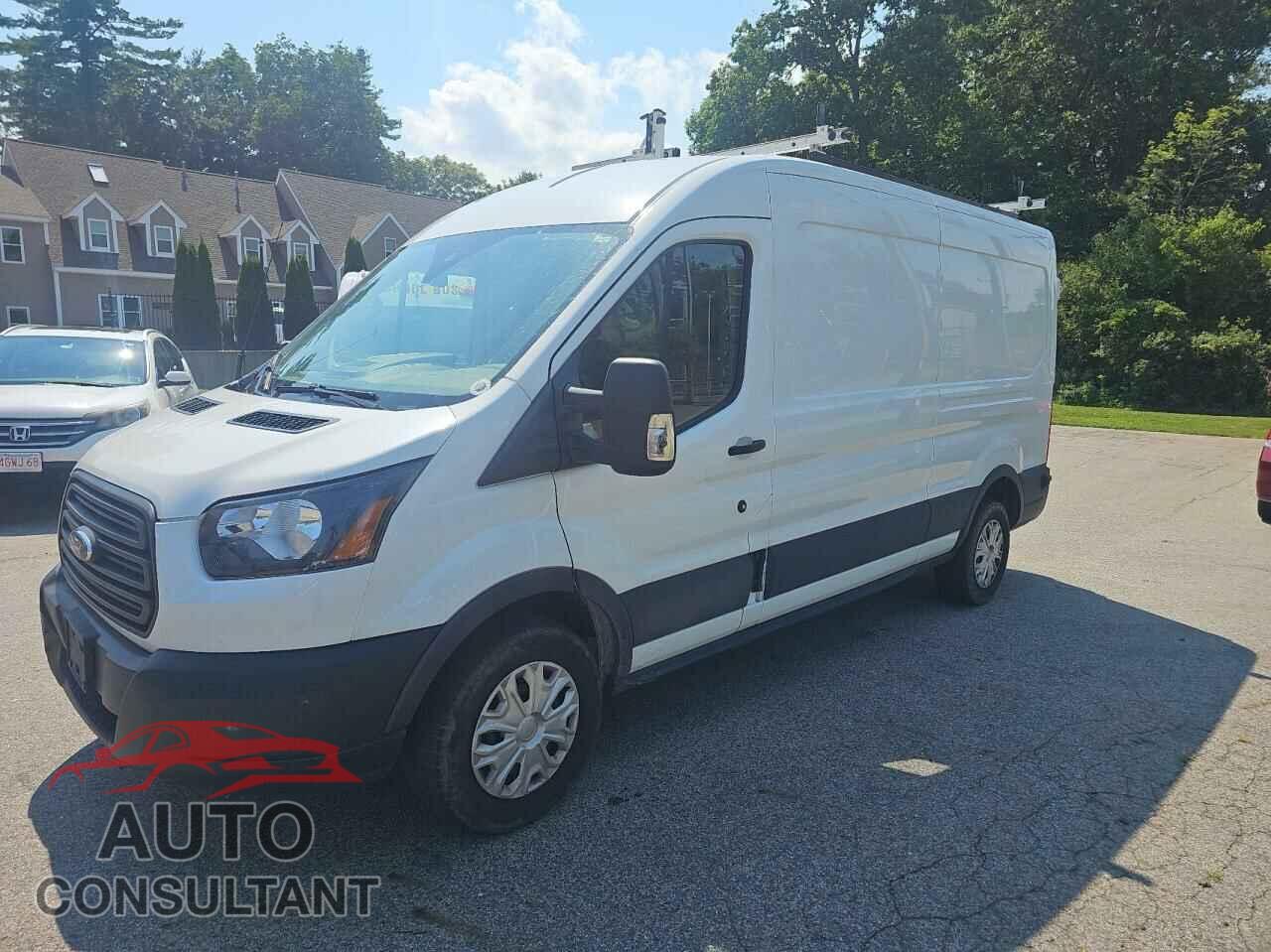 FORD TRANSIT 2019 - 1FTYR2CG5KKA35072