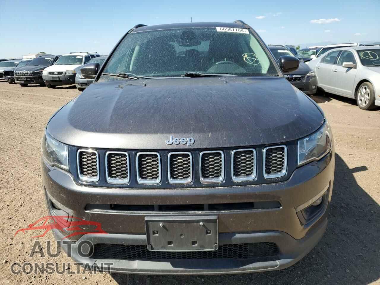 JEEP COMPASS 2018 - 3C4NJDBB3JT192205