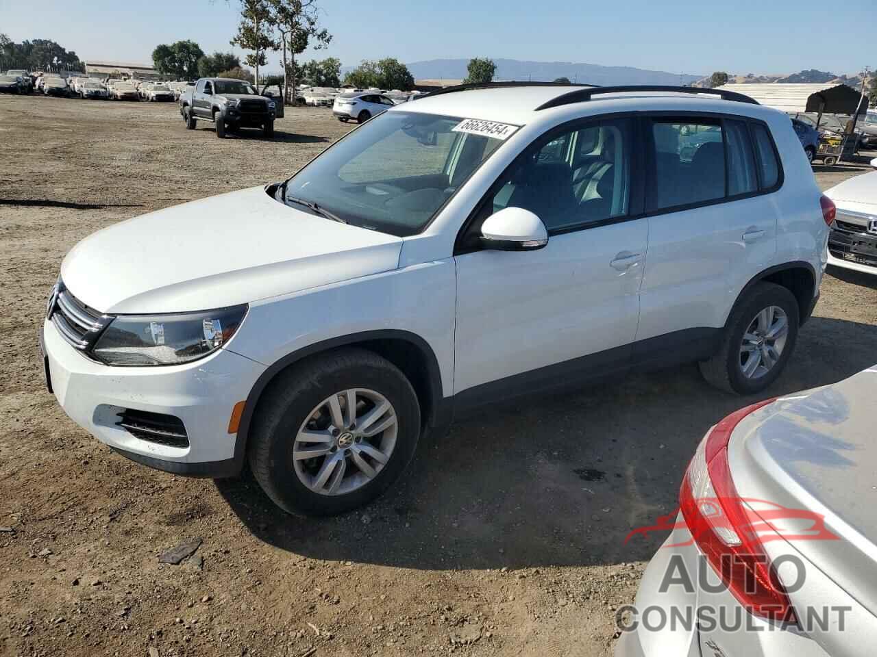 VOLKSWAGEN TIGUAN 2016 - WVGAV7AX1GW516056