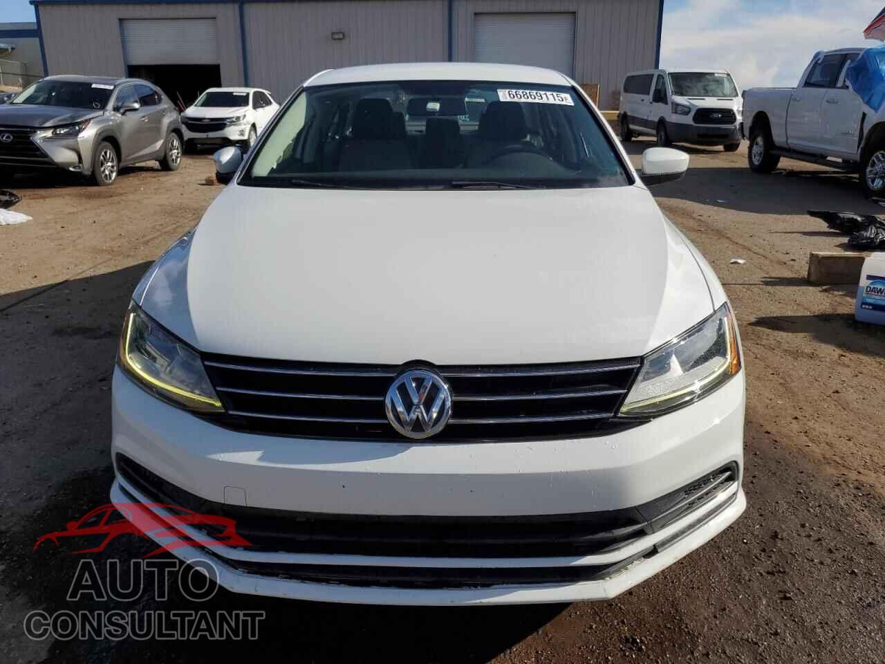 VOLKSWAGEN JETTA 2017 - 3VW2B7AJ8HM403877