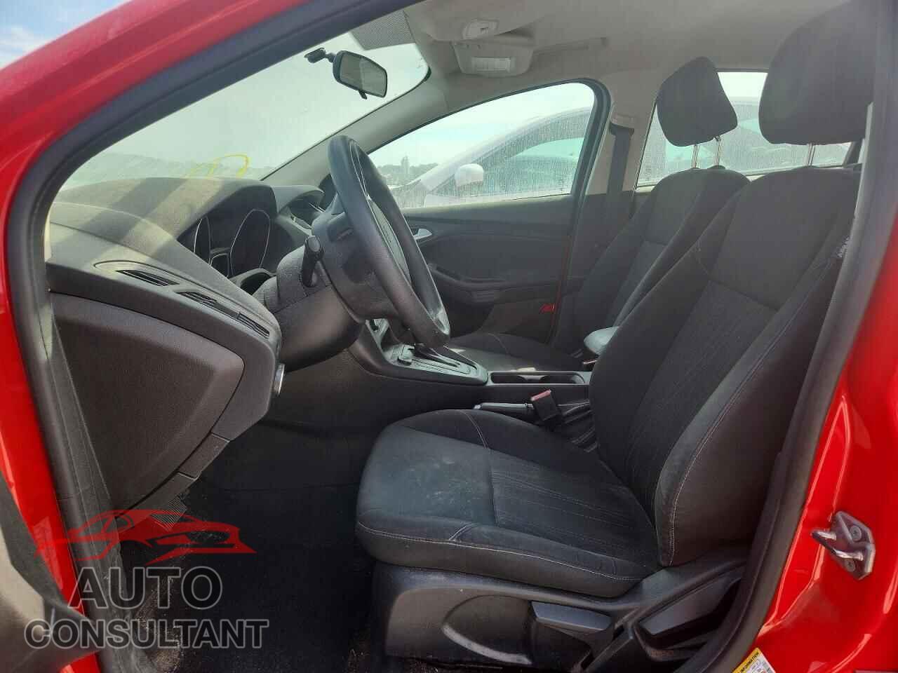 FORD FOCUS 2016 - 1FADP3K21GL361250
