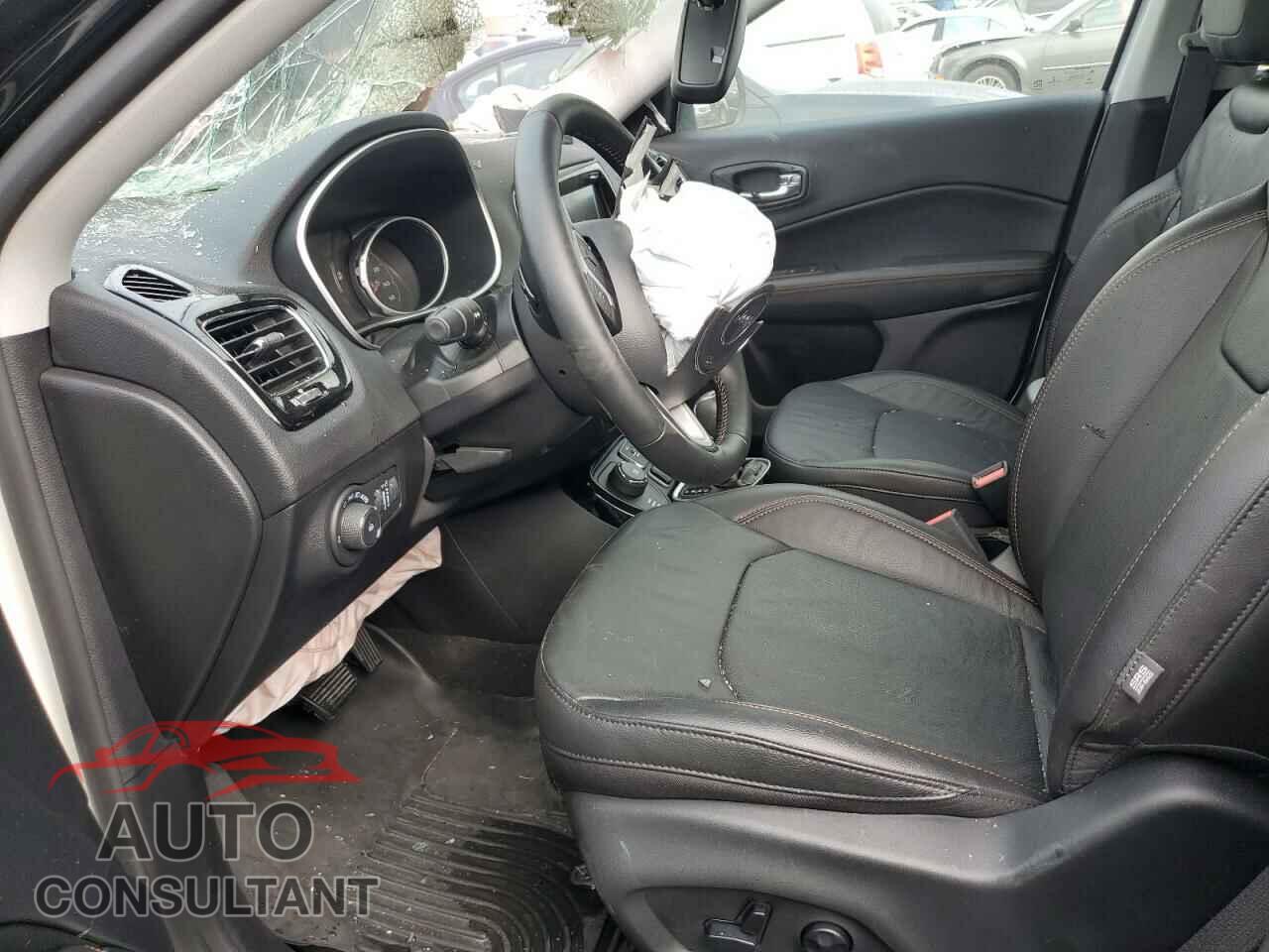 JEEP COMPASS 2021 - 3C4NJDCB9MT530550