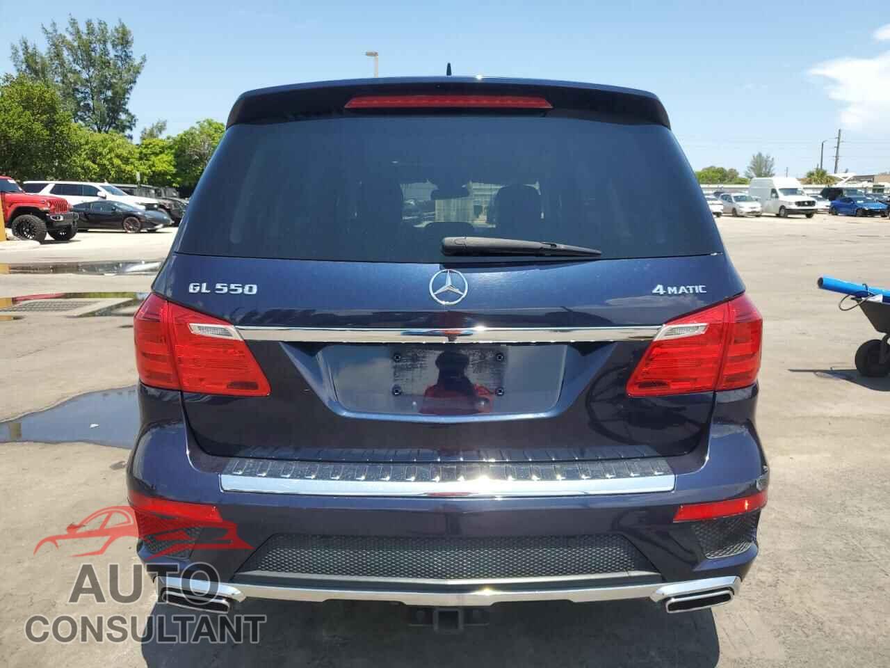 MERCEDES-BENZ GL-CLASS 2015 - 4JGDF7DEXFA451448