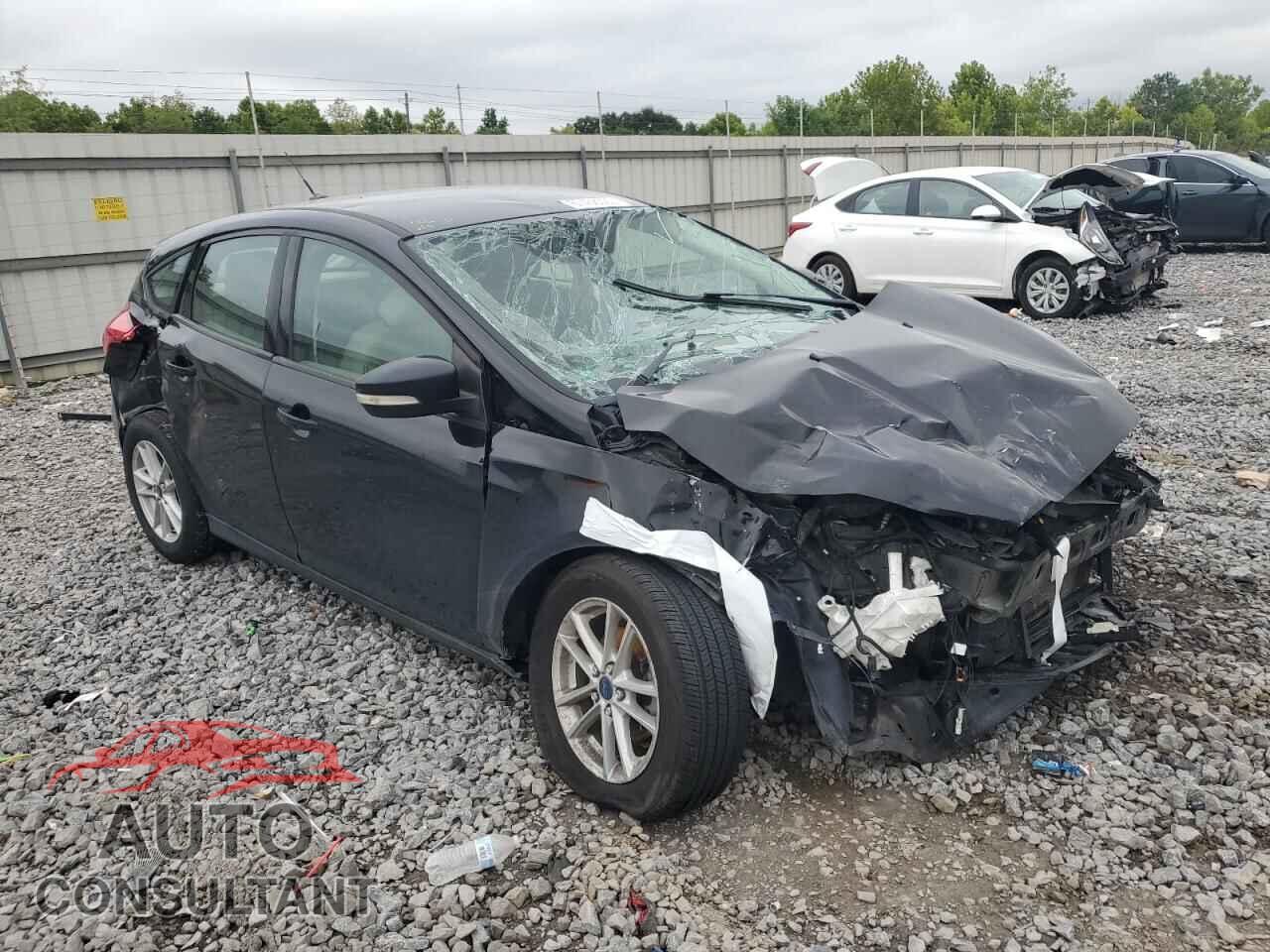 FORD FOCUS 2017 - 1FADP3K26HL253028