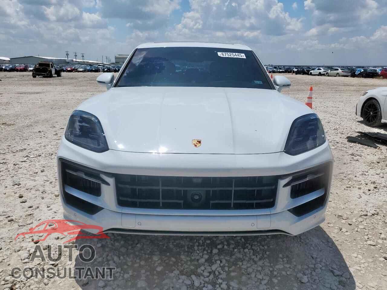 PORSCHE CAYENNE 2024 - WP1AE2AY4RDA29821