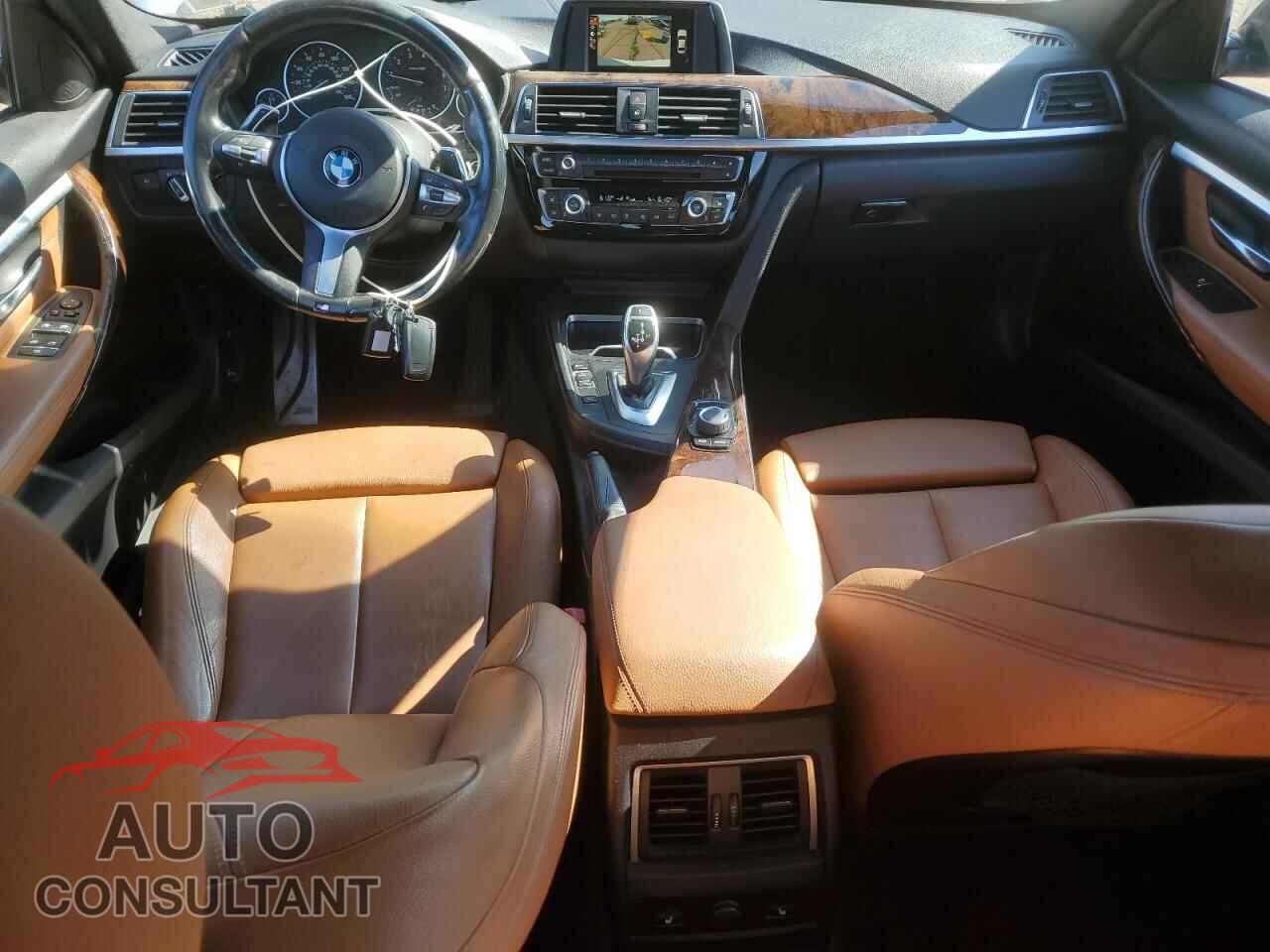 BMW 3 SERIES 2016 - WBA8E3G54GNU01083