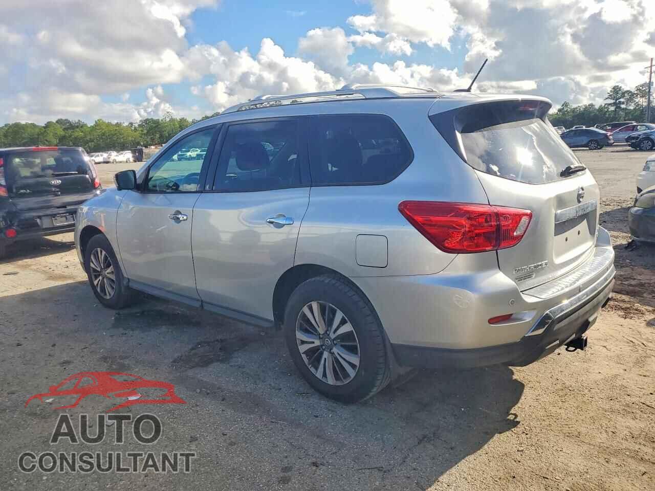 NISSAN PATHFINDER 2017 - 5N1DR2MM4HC904357