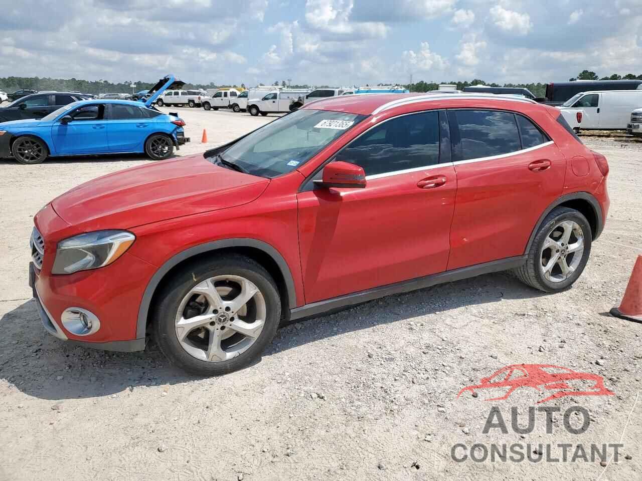 MERCEDES-BENZ GLA-CLASS 2018 - WDCTG4EB1JJ516805