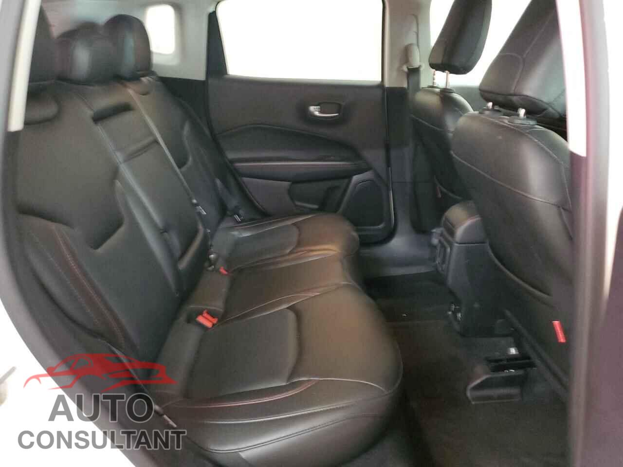 JEEP COMPASS 2018 - 3C4NJDDB8JT211943