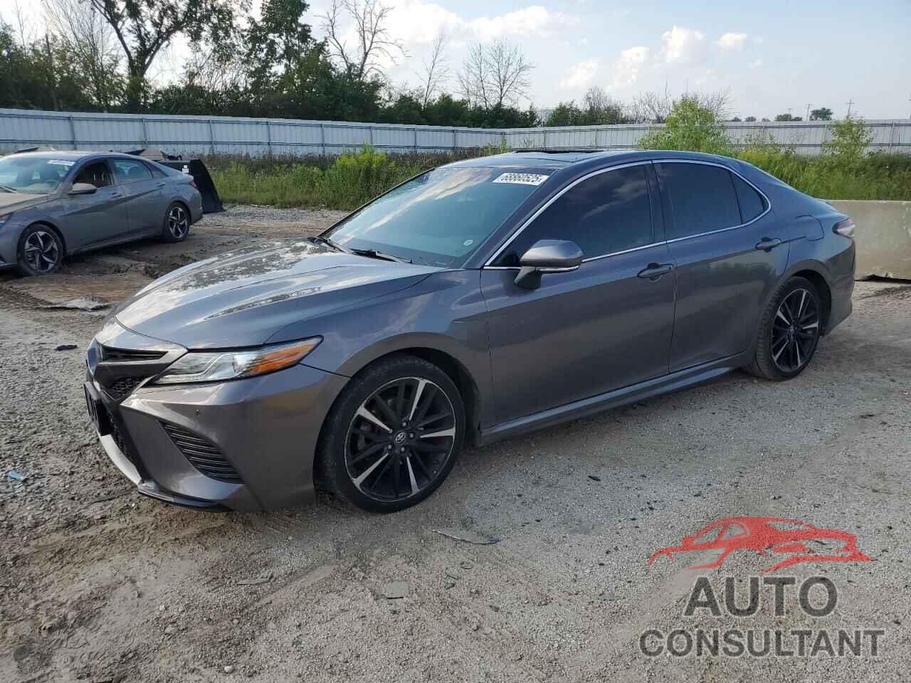 TOYOTA CAMRY 2018 - 4T1B61HK9JU037170