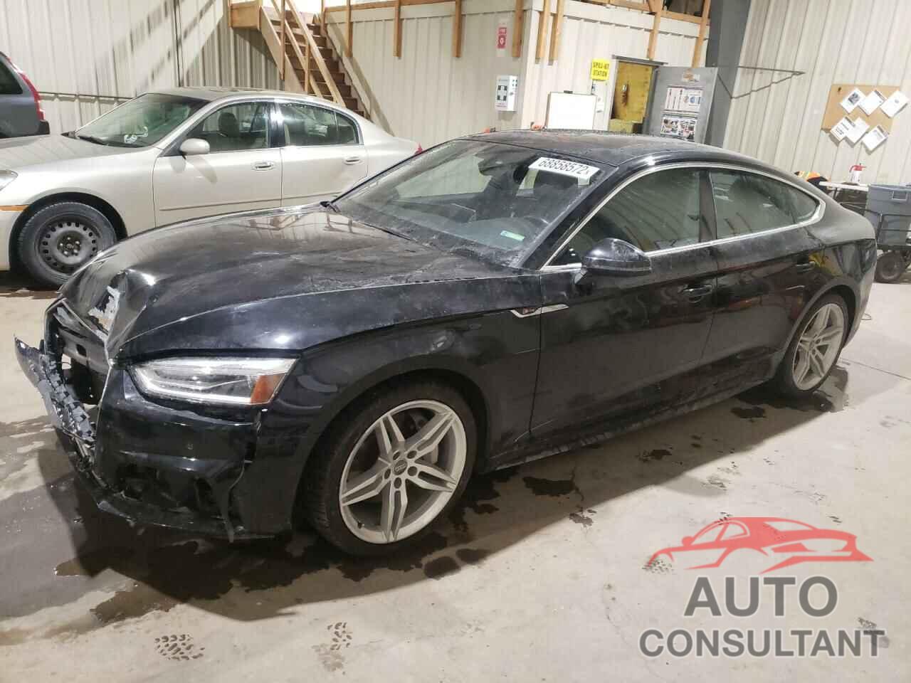 AUDI A5 2018 - WAUENCF5XJA007090