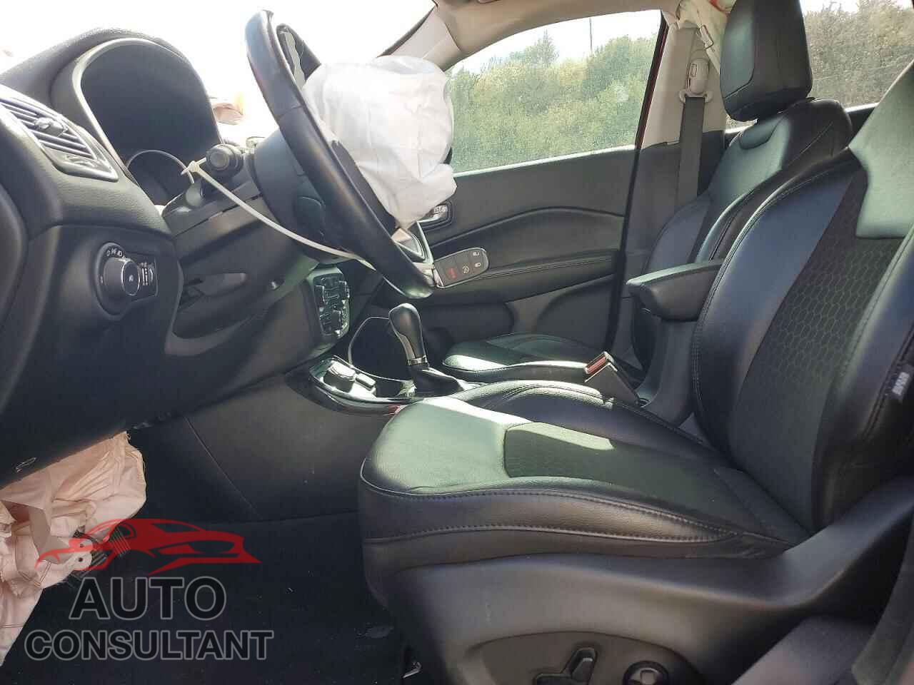 JEEP COMPASS 2020 - 3C4NJDBB7LT203936